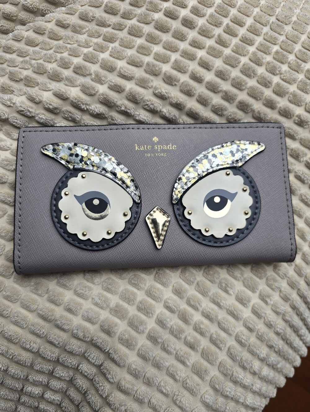 KATE SPADE Star Bright Cityscape Gray Owl Applique Leather Bifold Wallet Medium